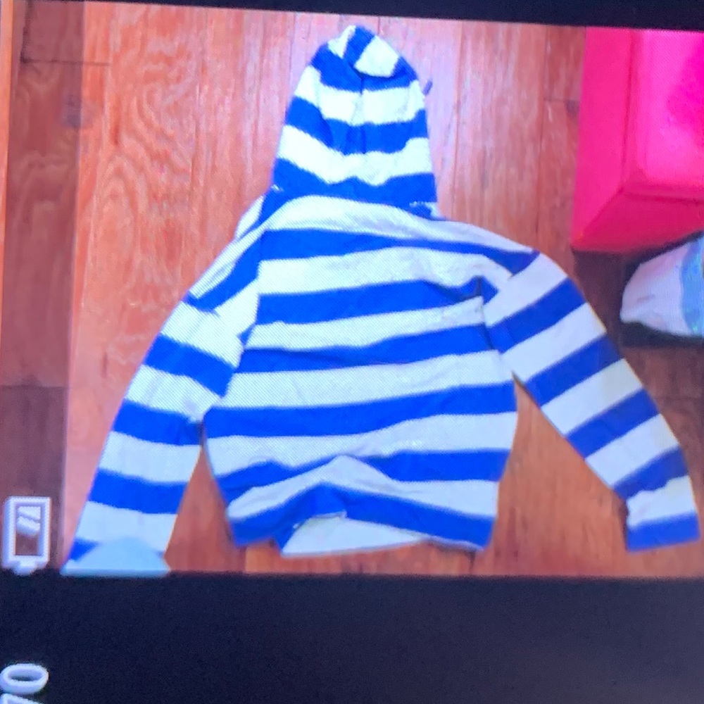 Sweatshirt - Picture 3 of 3